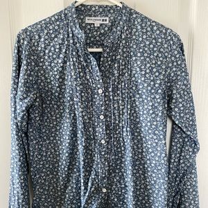 Uniqlo French collar floral top